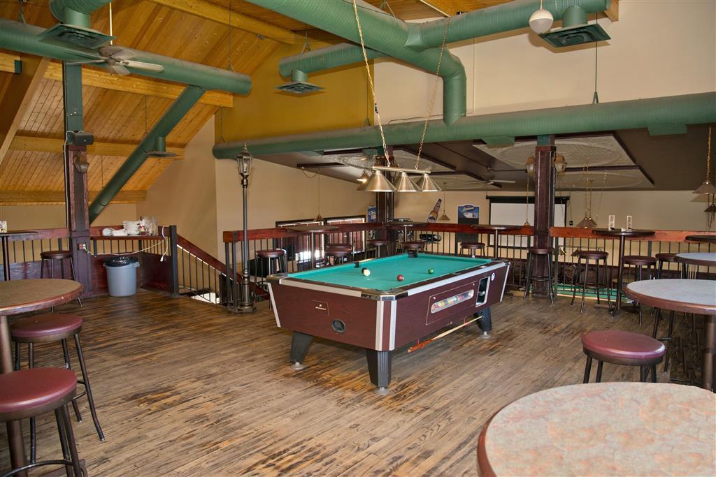 Canadas Best Value Inn Whitecourt Restaurant foto