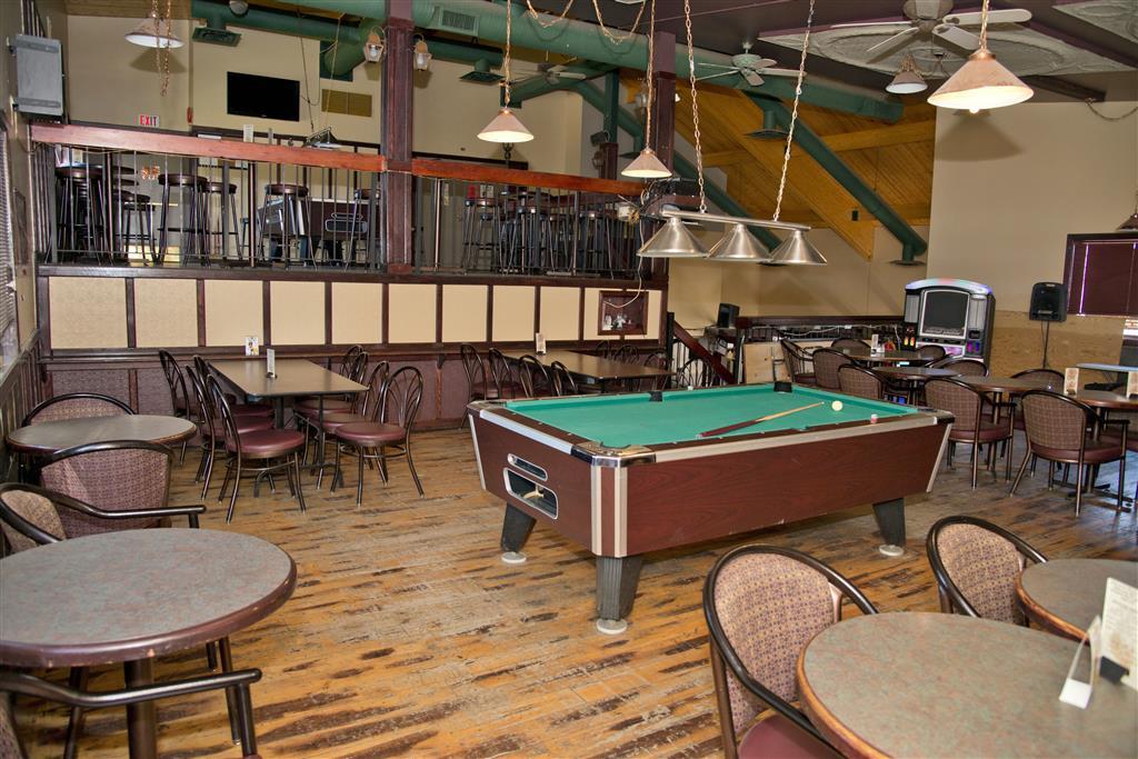 Canadas Best Value Inn Whitecourt Restaurant foto